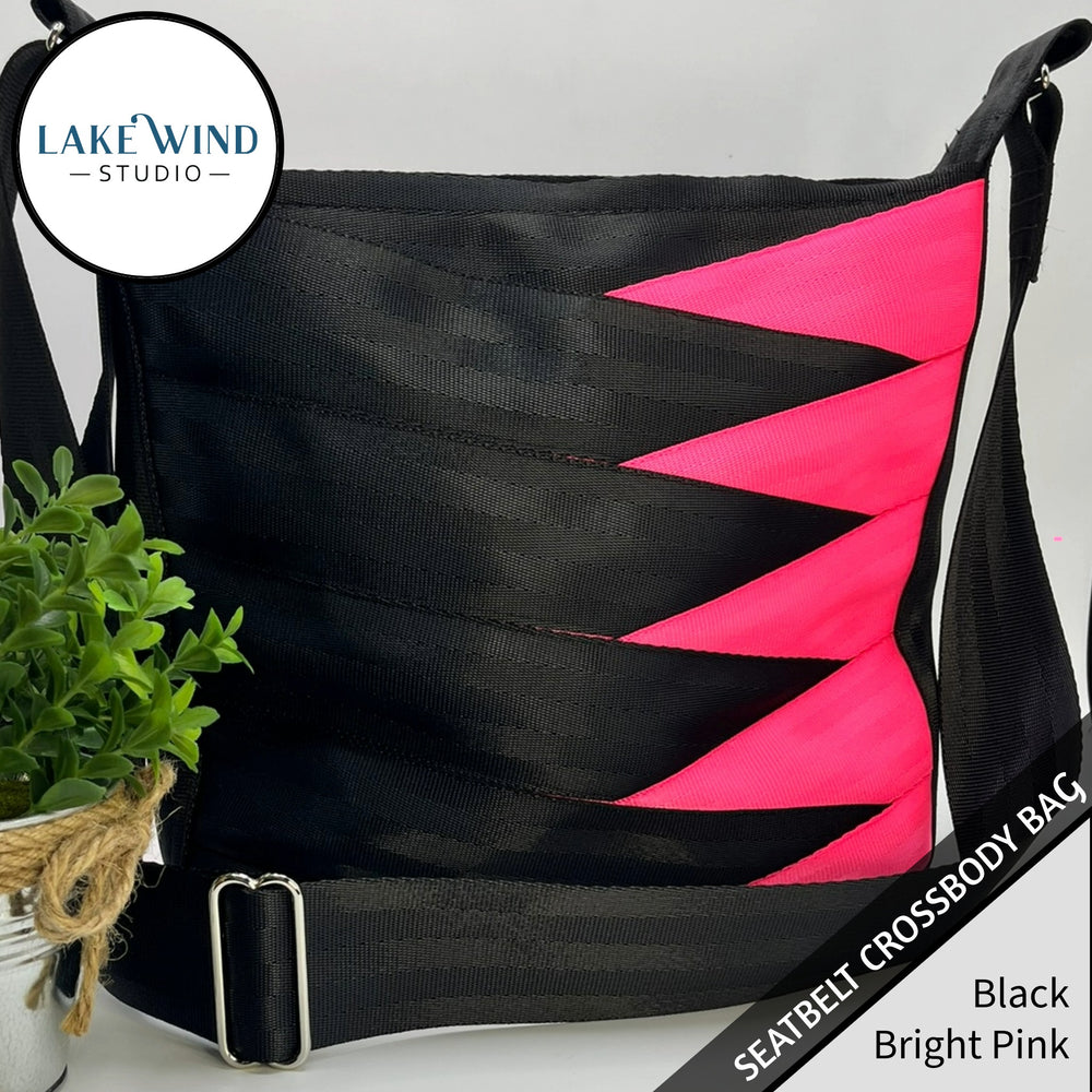 Crossbody seatbelt bag - black and pink